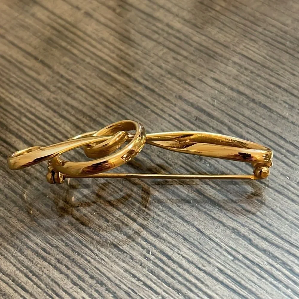 Vintage NAPIER Clef Note Brooch, Sleek Design Gold-Tone Musical Note Pin